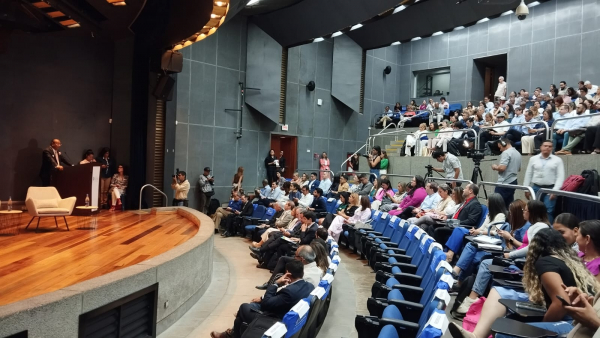 Inici&oacute; el Encuentro El Futuro de la Educaci&oacute;n