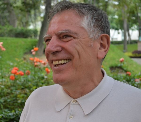 Experto en cr&iacute;tica de la ciencia en Univalle