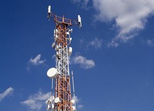 Piden bajar nivel de radiaci&oacute;n de antenas