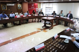 Pares acad&eacute;micos visitan Doctorado en Ciencias Matem&aacute;ticas