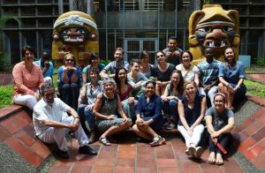 Estudiantes extranjeros en pasant&iacute;a de investigaci&oacute;n en Univalle