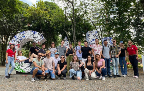 Estudiantes visitantes ya est&aacute;n en Univalle