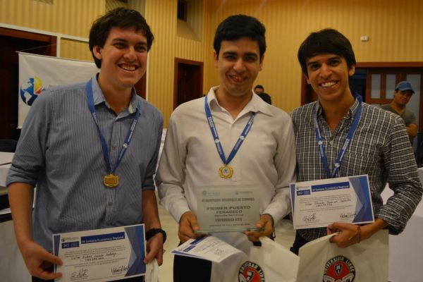 Ganadores de Olimpiadas Regionales de Econom&iacute;a