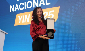 Egresada de Univalle gana concurso de tributaci&oacute;n internacional