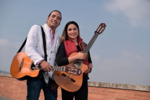 Egresados de Univalle conforman reconocido D&uacute;o musical