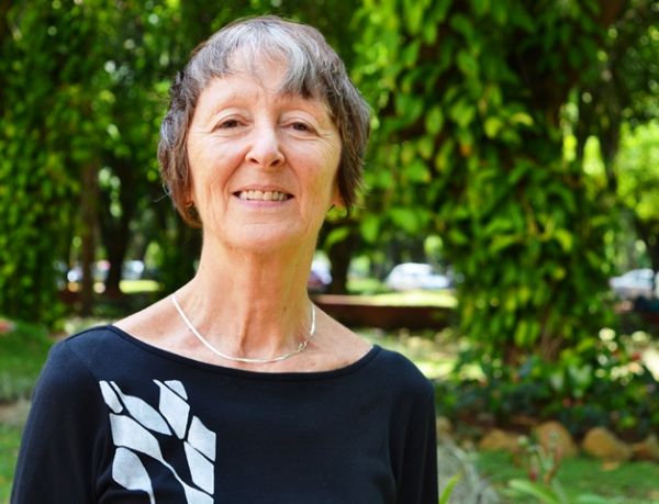 Experta en plurilinguismo en visita acad&eacute;mica