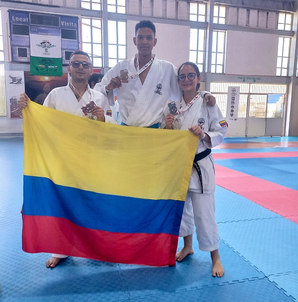 Univallunos conquistaron medallas en Chile