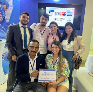 Especializaci&oacute;n en Cirug&iacute;a Oral y Maxilofacial ocupa primer lugar en Congreso Internacional