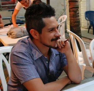 Ganador en concurso de poes&iacute;a