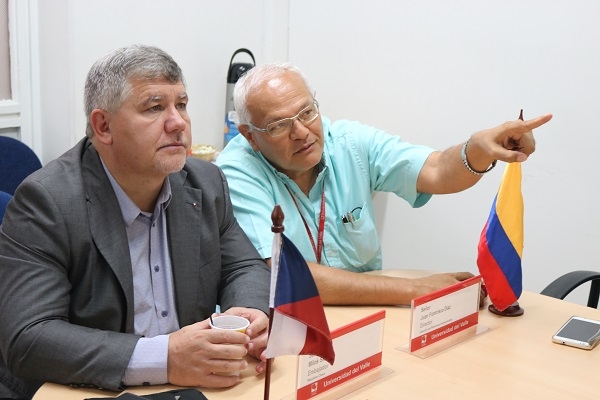 Embajador de la Rep&uacute;blica Checa visit&oacute; Univalle