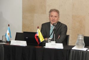 Los gobiernos y la polic&iacute;a local