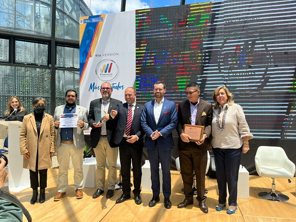 Univalle, segundo lugar en los Premios Regal&iacute;as Bien Invertidas