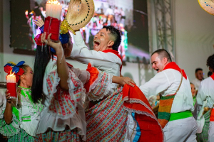 Participa de las convocatorias y actividades culturales de abril