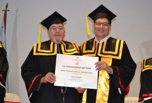 Alain Chanlat recibi&oacute; Doctorado Honoris Causa