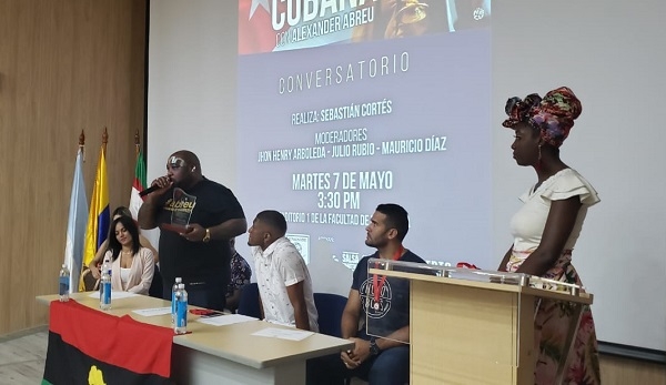 Estudiantes afro rinden homenaje a figura de la m&uacute;sica cubana