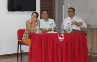 Acad&eacute;micos hablan de un pa&iacute;s en transici&oacute;n