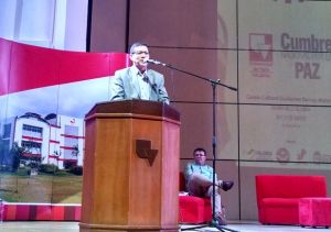 Para caminar hacia la paz hay que abrir el abanico pol&iacute;tico: Edgar Varela