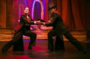 Cuentos er&oacute;ticos africanos en las Sedes Regionales