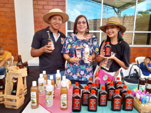 Docente representa a Colombia como lideresa en Comercio Justo