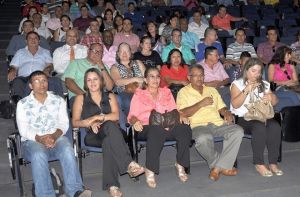 Emotivo homenaje rinde la Universidad a celadores