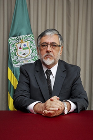 Profesor de Qu&iacute;mica gana Premio Nacional a la 'Obra Integral en Ciencia 2021'