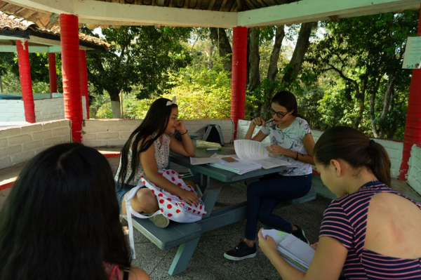 El Plan de Desarrollo representa un antes y un despu&eacute;s para Univalle, rector Murillo.