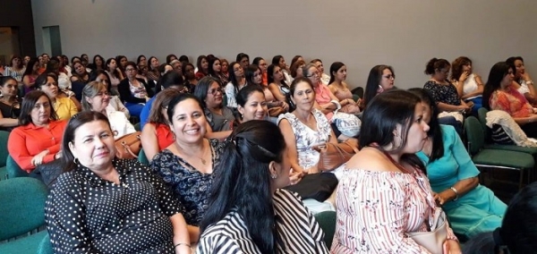 Univalle celebr&oacute; el d&iacute;a a sus secretarias