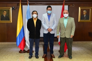 Se posesiona Decano de la nueva Facultad de Educaci&oacute;n y Pedagog&iacute;a