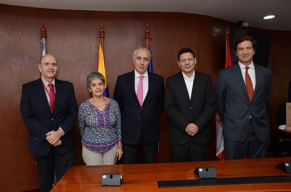 Embajador de Espa&ntilde;a visita a Univalle