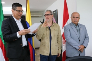 Se posesiona nuevo decano de Facultad de Ciencias Sociales y Econ&oacute;micas