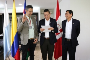 Se posesiona jefe de infraestructura universitaria