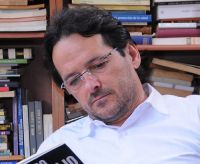 &Oacute;scar Osorio en Viernes de Letras