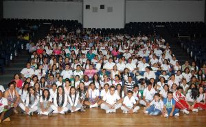 Los ni&ntilde;os, alrededor de la ciencia