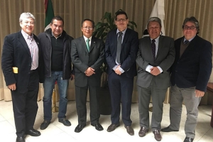 Rector de Univalle en la Universidad Aut&oacute;noma Metropolitana de M&eacute;xico