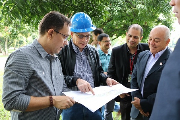 Proyectos a toda marcha: directivas supervisan obras en Univalle