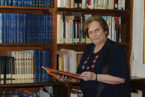 Carmi&ntilde;a Navia ha sido nombrada Miembro Correspondiente de la Academia Colombiana de la Lengua