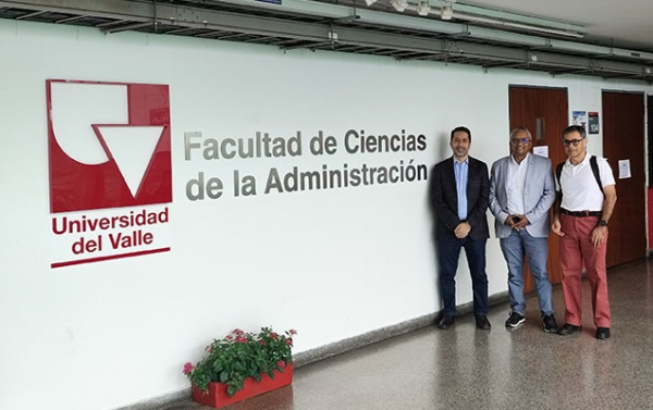 Facultad de Administraci&oacute;n fortalece lazos con el sector empresarial regional
