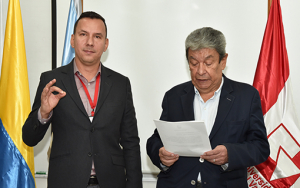 Se posesiona director de la Sede Caicedonia