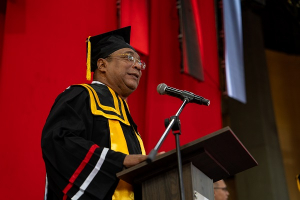 &ldquo;Mi mensaje es de optimismo por el futuro del pa&iacute;s, de la Universidad y el de ustedes&rdquo;: Rector Murillo