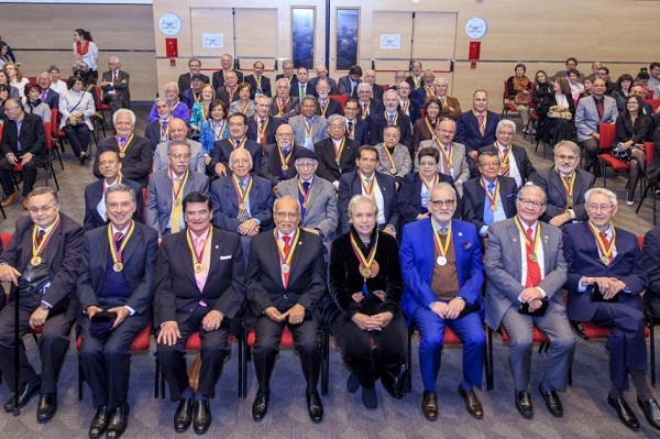 Reconocimiento a investigadores destacados por Colciencias