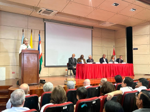 Rinden homenaje al m&eacute;dico Evaristo Garc&iacute;a