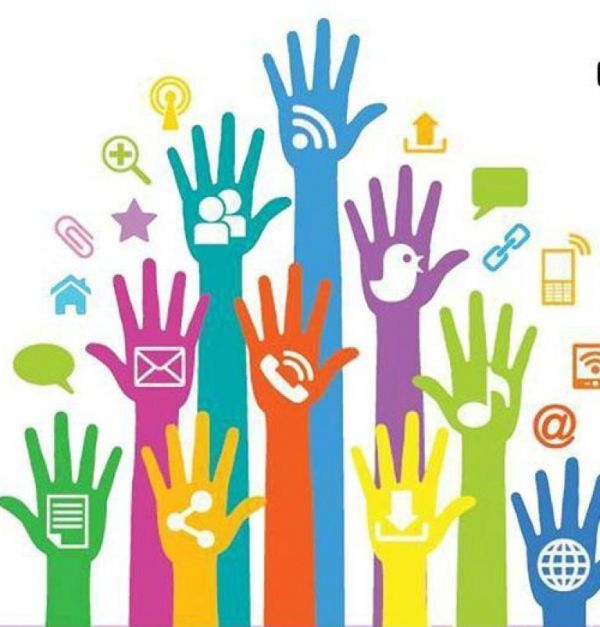 Comunicaci&oacute;n y mediaci&oacute;n entre el usuario y la informaci&oacute;n