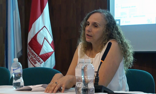 &ldquo;Ni guerra que nos destruya, ni paz que nos oprima&rdquo;