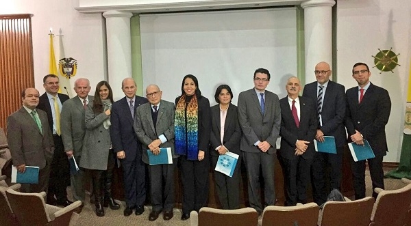 Vicerrectora acad&eacute;mica integra Comisi&oacute;n para la Transformaci&oacute;n de la Educaci&oacute;n M&eacute;dica en Colombia