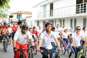 Un &eacute;xito, Biciclet&oacute;n en Cartago