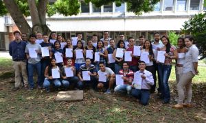 Finaliz&oacute; curso intensivo de ingl&eacute;s