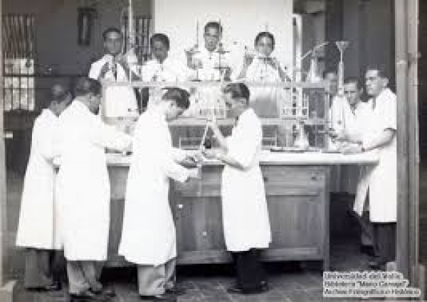 Escuela de Medicina, m&aacute;s de 70 a&ntilde;os a la vanguardia en Colombia