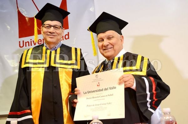 Cient&iacute;ficos que dedicaron su vida a descifrar enigmas del c&aacute;ncer, condecorados por Univalle