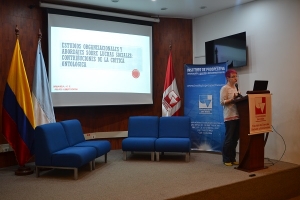 Cr&iacute;tica ontol&oacute;gica en las organizaciones, enfocada al anti-management