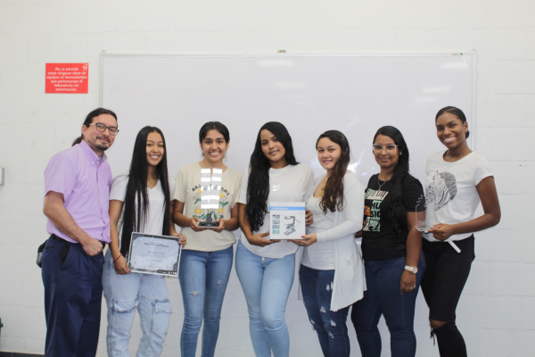 Los Yumbots univallunos, ganadores en ITICBOT 2023